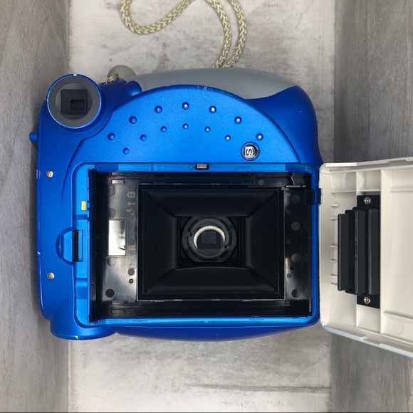 Polaroid PIC 300 Instant Film Camera - Picture 7 of 8